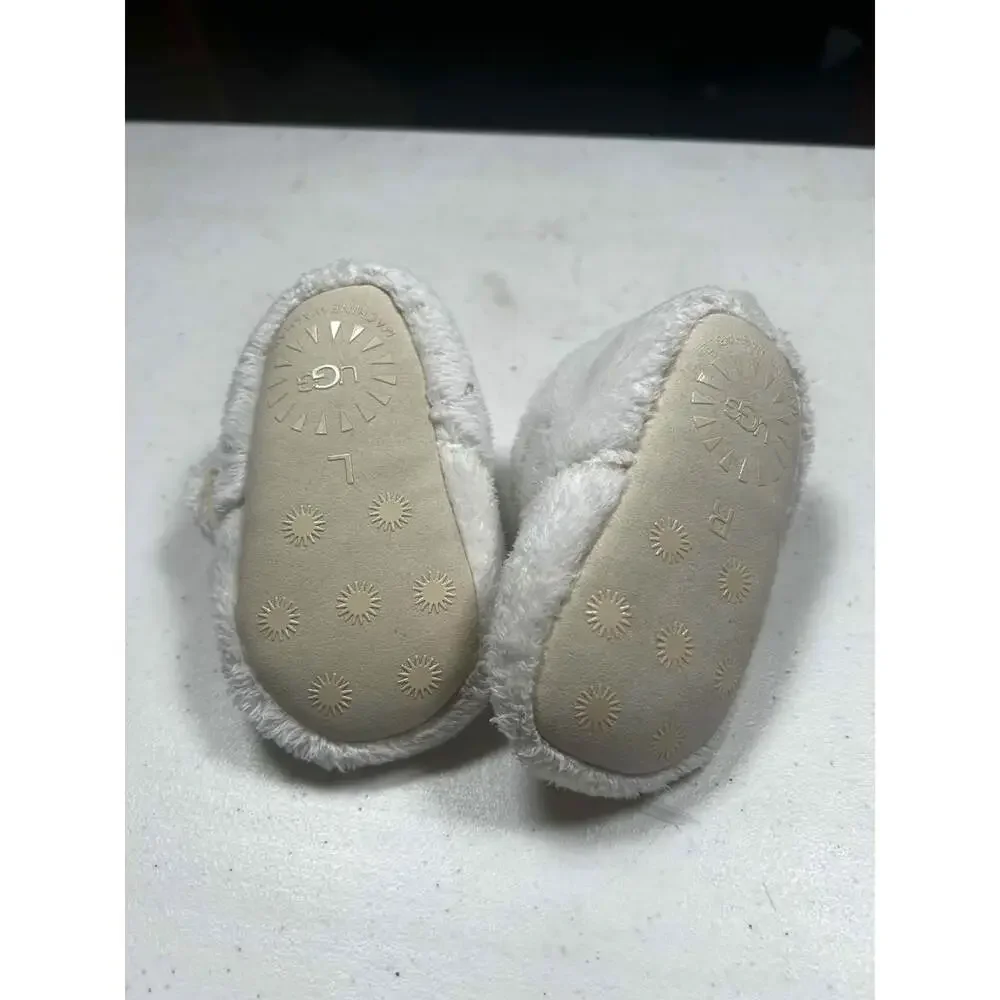 UGG Girls Booties (Size 0-3M)